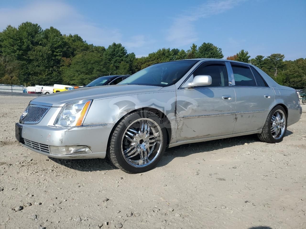 Cadillac DTS PLATINUM 4.6L 8 2011