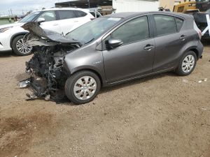 Toyota Prius 1.5L 4 2013