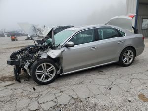 Volkswagen Passat SE 2.0L 4 2014