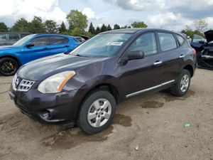 Nissan Rogue S 2.5L 4 2013