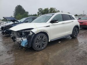 Infiniti QX50 LUXE 2.0L 4 2021