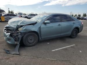 Toyota Camry BASE 2.5L 4 2010