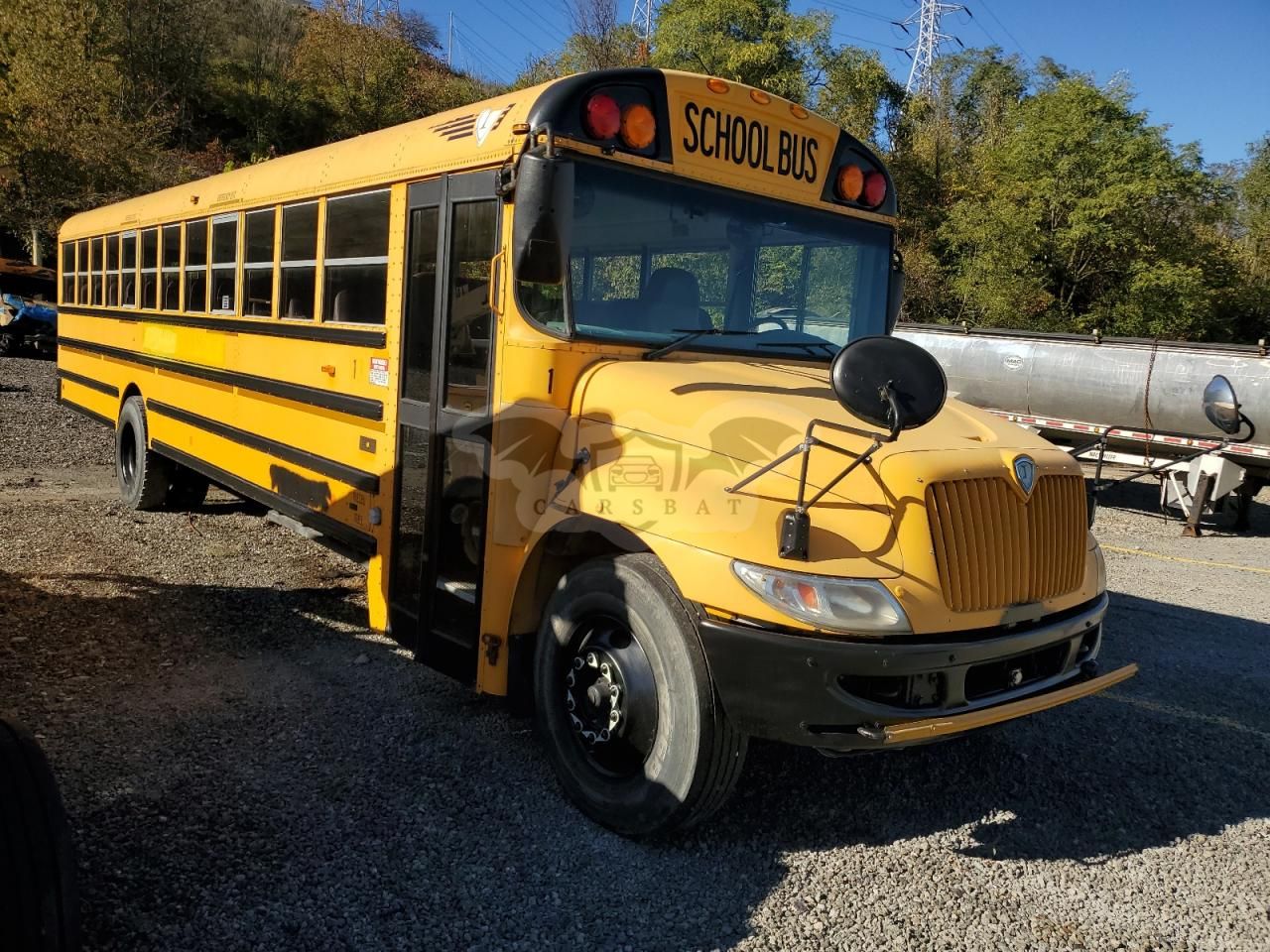 IC Corporation CE Series CE 6.4L 8 2011