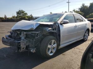 Toyota Camry L 2.5L 4 2013