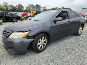 Toyota Camry BASE 2.5L 4 2011