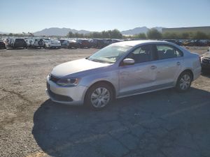 Volkswagen Jetta SE 1.8L 4 2014