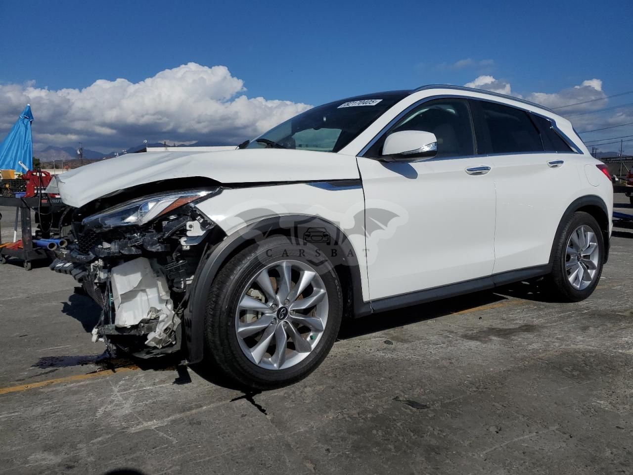 Infiniti QX50 LUXE 2.0L 4 2021