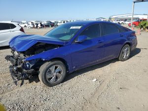 Hyundai Elantra SE 2.0L 4 2024
