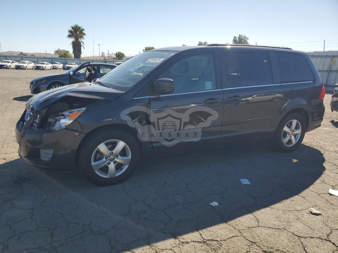 Volkswagen Routan SE 3.6L 6 2011