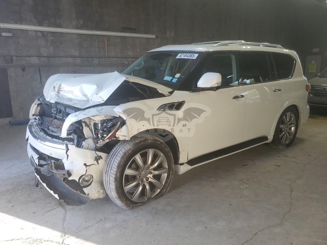 Infiniti QX80 5.6L 8 2014