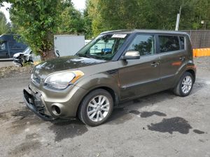 Kia Soul + 2.0L 4 2013
