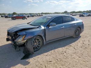Nissan Maxima S 3.5L 6 2011
