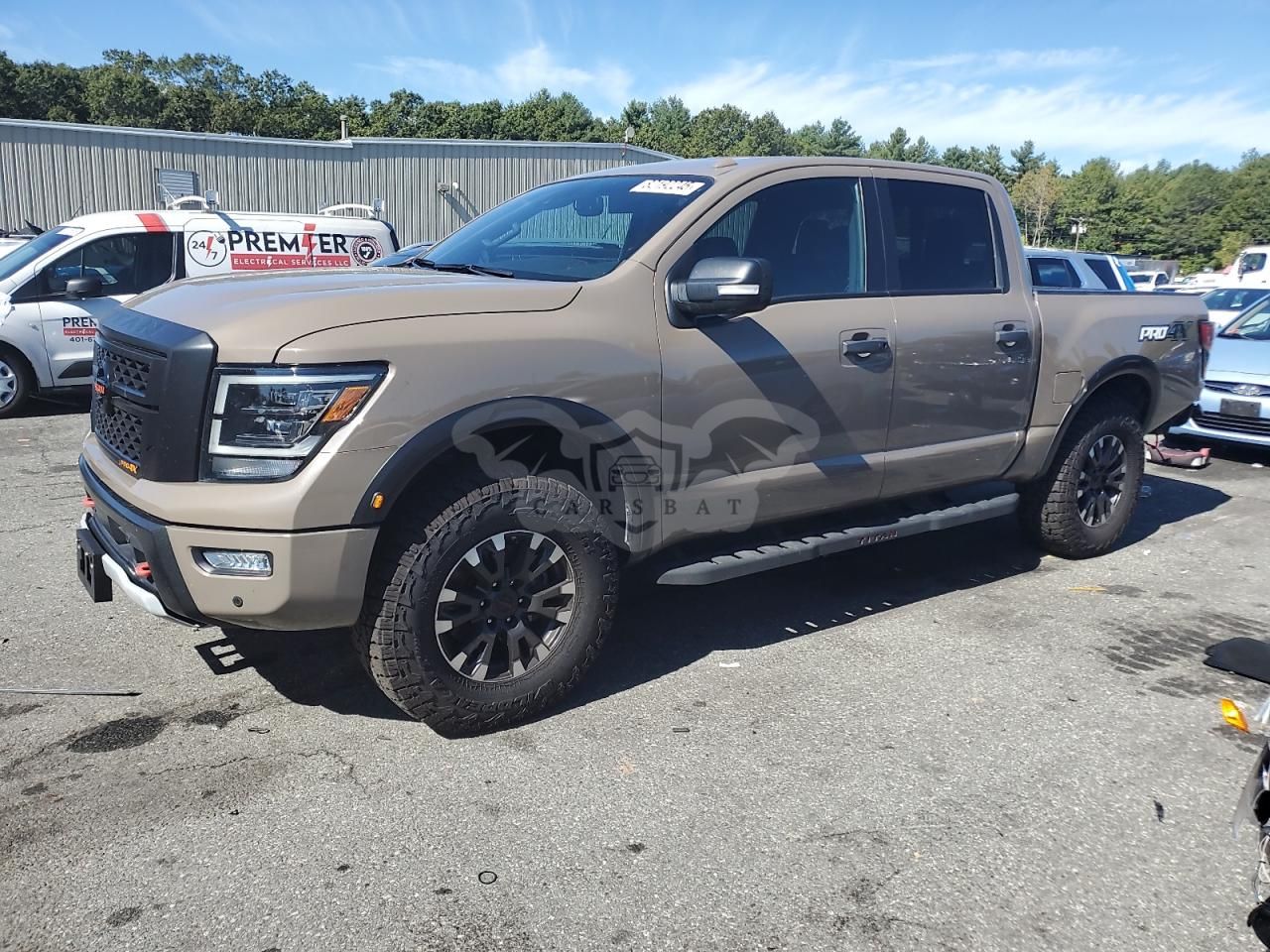Nissan Titan SV 5.6L 8 2021