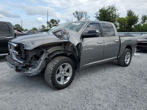 Dodge RAM SLT 5.7L 8 2012