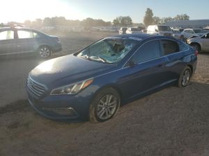 Hyundai Sonata SE 2.4L 4 2015