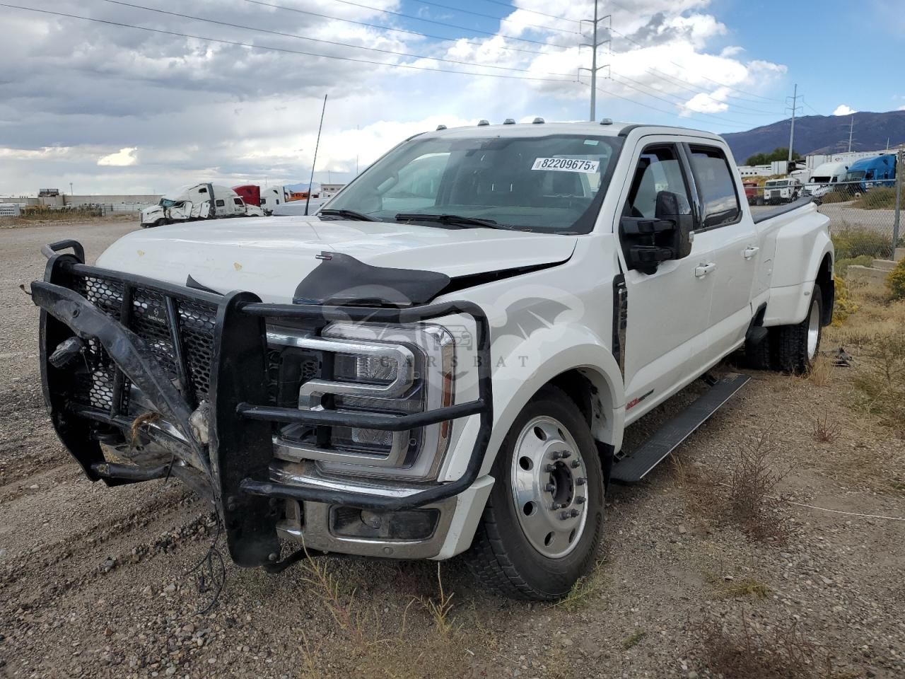 Ford F-450 SUPER DUTY 6.7L 8 2024