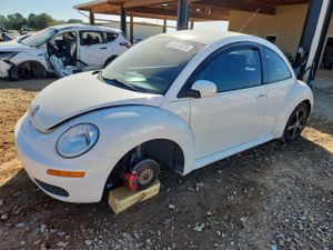Volkswagen Beetle 2.5L 5 2010