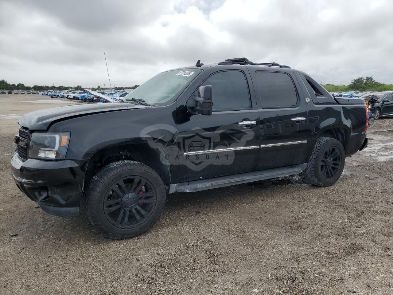Chevrolet Avalanche LTZ 5.3L 8 2013