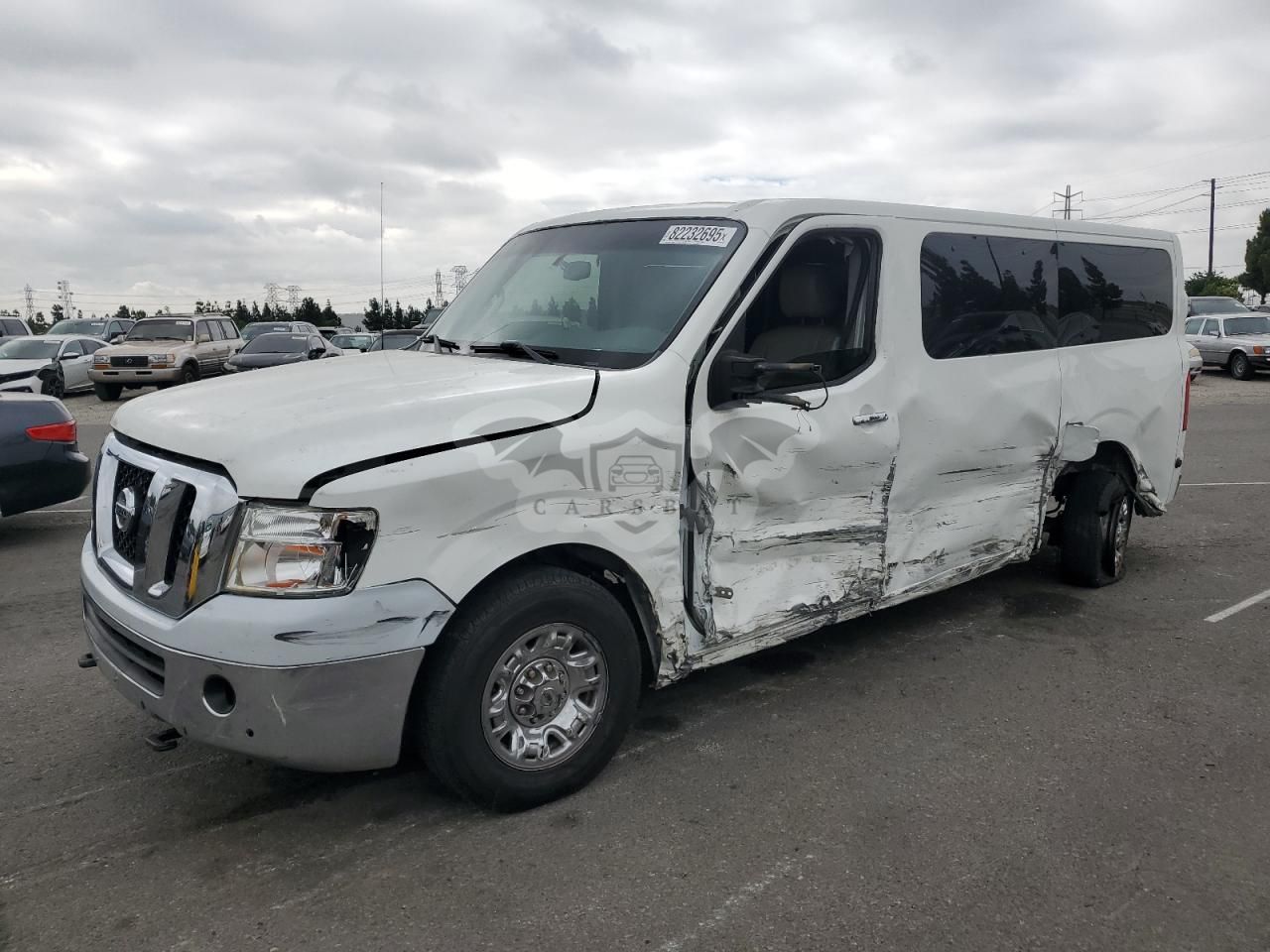 Nissan NV series 3500 S 5.6L 8 2015