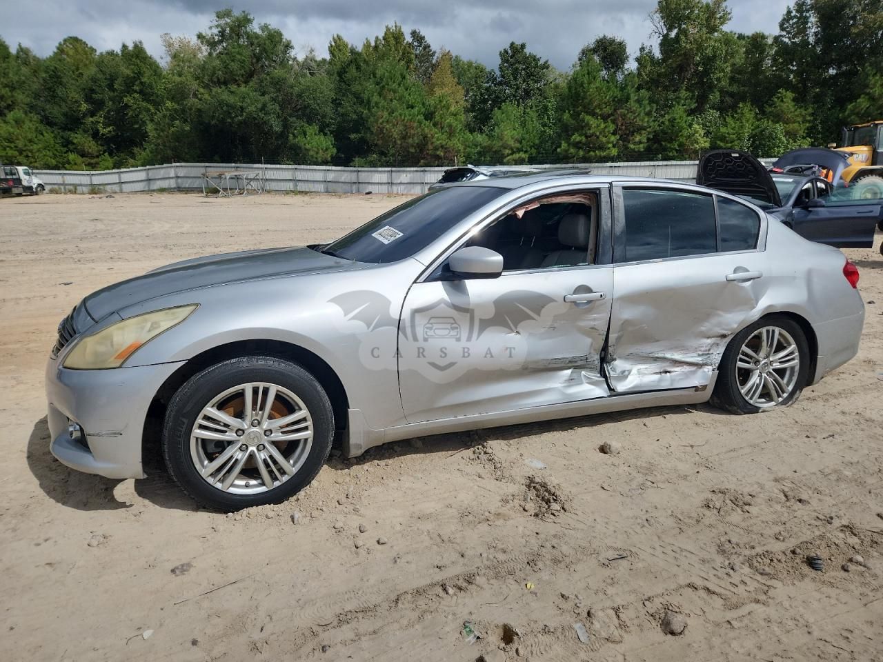 Infiniti G37 3.7L 6 2011