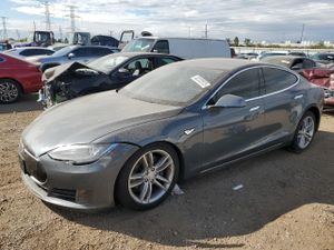 Tesla Model S 2013