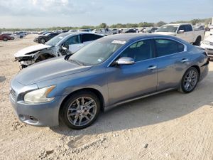 Nissan Maxima S 3.5L 6 2010