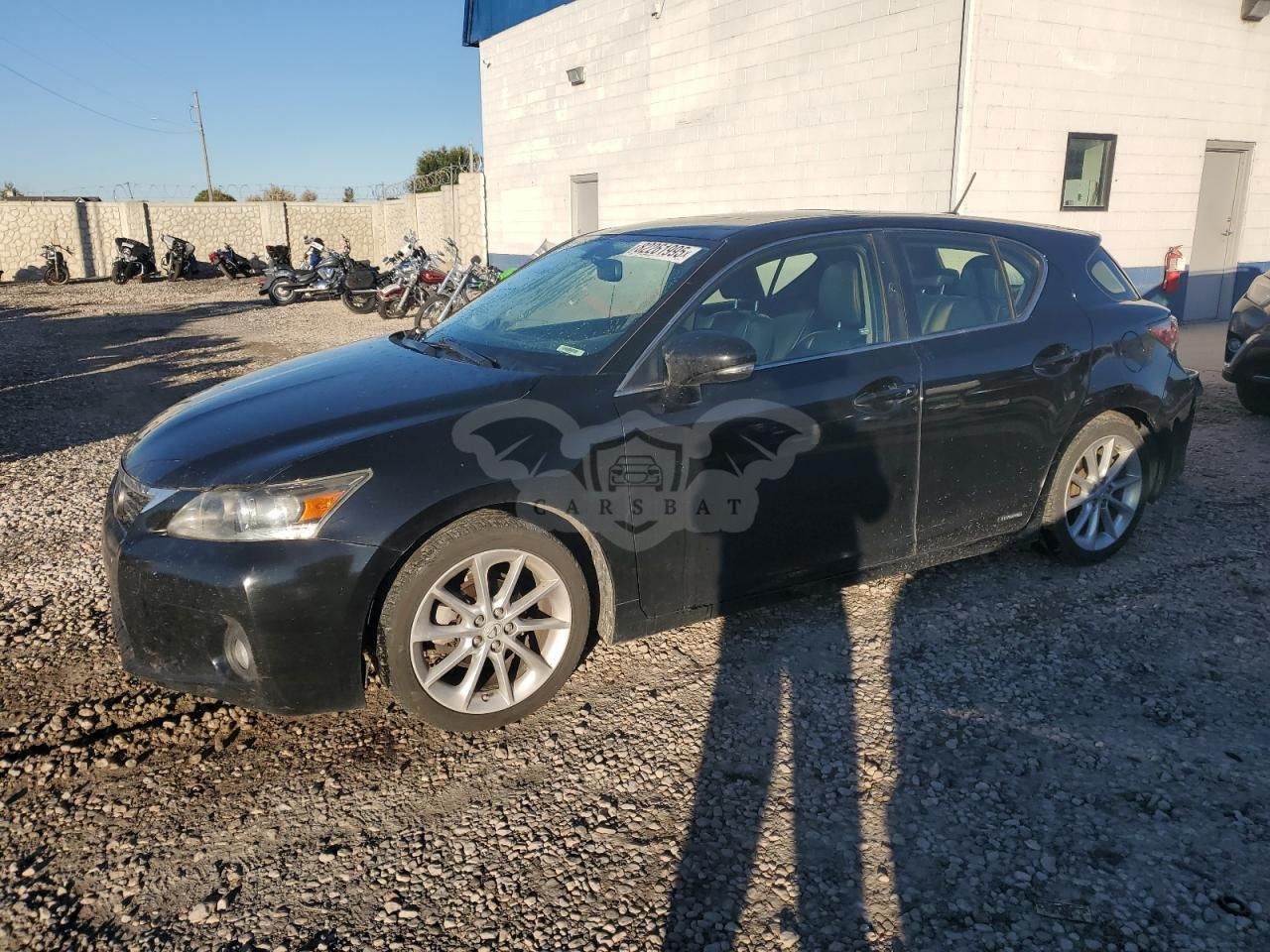 Lexus CT 200 1.8L 4 2013