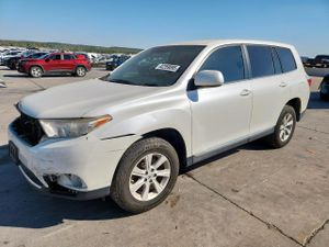 Toyota Highlander BASE 2.7L 4 2012