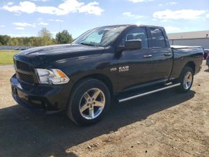 RAM 1500 ST 5.7L 8 2015