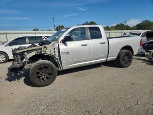 RAM 1500 SLT 5.7L 8 2014