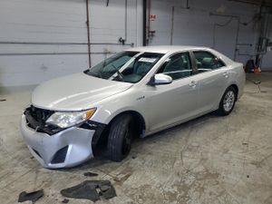 Toyota Camry HYBRID 2.5L 4 2012