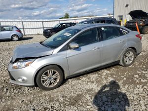 Ford Focus SEL 2.0L 4 2012