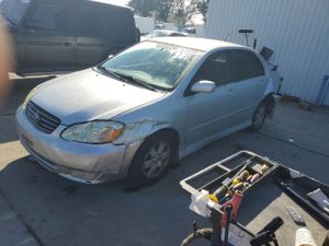 Toyota Corolla CE 1.8L 4 2004