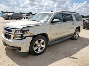 Chevrolet Suburban C1500 LT 5.3L 8 2015