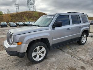 Jeep Patriot LATITUDE 2.4L 4 2015