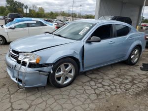 Dodge Avenger SE 2.4L 4 2013