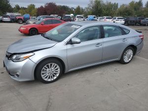Toyota Avalon HYBRID 2.5L 4 2015
