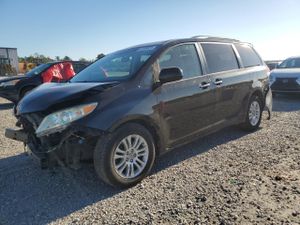 Toyota Sienna XLE 3.5L 6 2011
