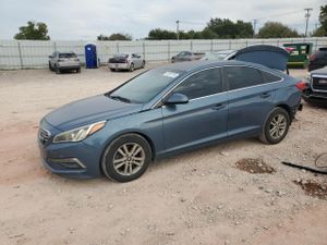 Hyundai Sonata SE 2.4L 4 2015