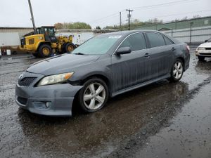 Toyota Camry BASE 2.5L 4 2011