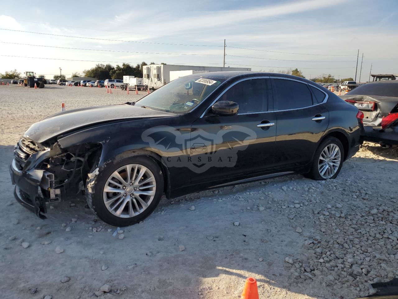 Infiniti M37 3.7L  6 2012