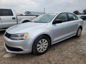 Volkswagen Jetta BASE 2.0L 4 2014
