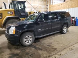 GMC Yukon K1500 SLT 5.3L 8 2013