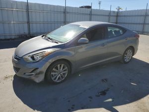 Hyundai Elantra SE 1.8L 4 2014