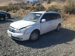 Kia Sedona LX 3.5L 6 2014