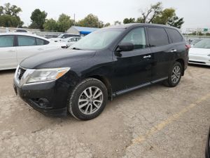 Nissan Pathfinder S 3.5L 6 2013