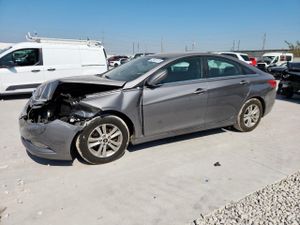 Hyundai Sonata GLS 2.4L 4 2013
