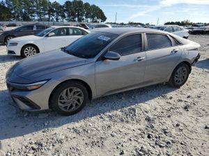 Hyundai Elantra SEL 2.0L 4 2024