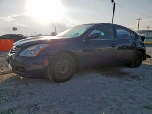 Nissan Altima BASE 2.5L 4 2010