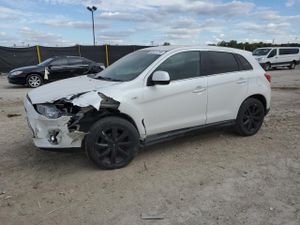 Mitsubishi Outlander SE 2.0L 4 2014